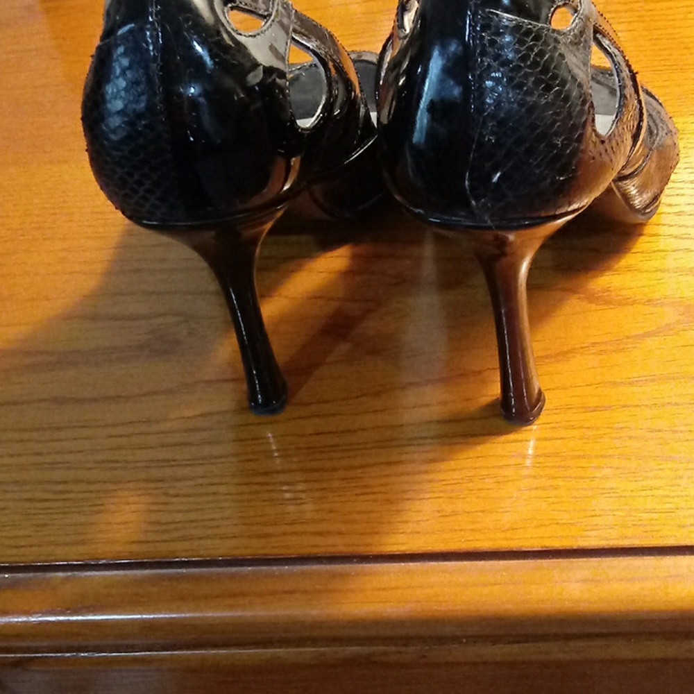Guess shoes - Picture 3 of 5